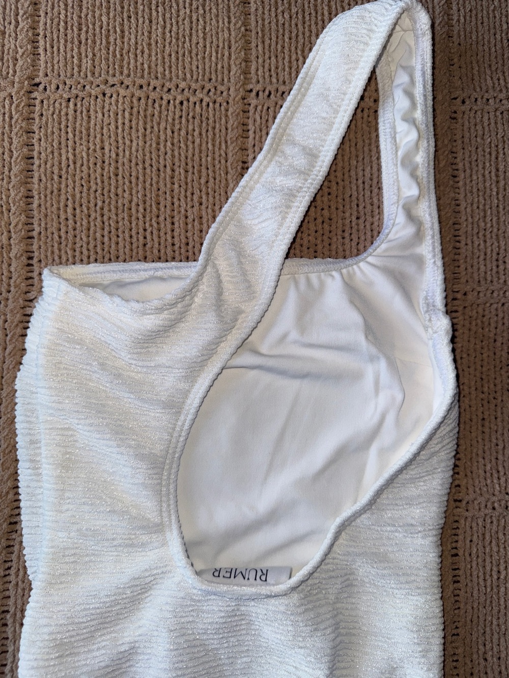 1.  Rumer Cassidy Maillot - Picture 9 of 11